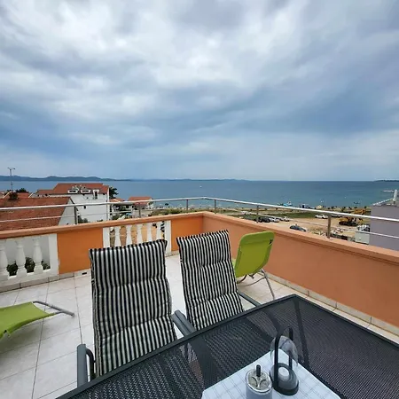 With Parking Space - Diklo, - 6268 Zadar